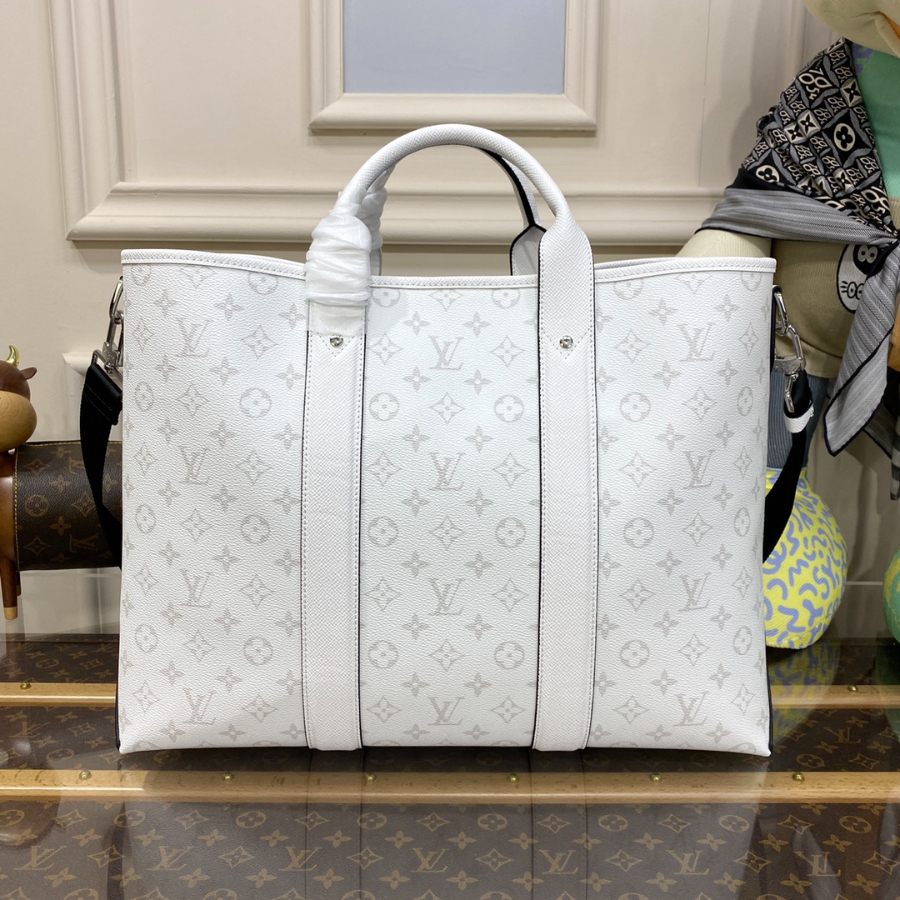 Louis Vuitton Weekend Tote NM 루이비통 위켄드 토트 NM Monogram Taiga 캔버스 토트백 43cm (M30919 / M31010) 2