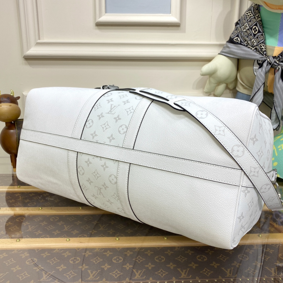 Louis Vuitton Keepall Bandoulière 45 루이비통 키폴 반둘리에 45 Monogram 캔버스 여행가방 45cm (M30235 / M30885) 4