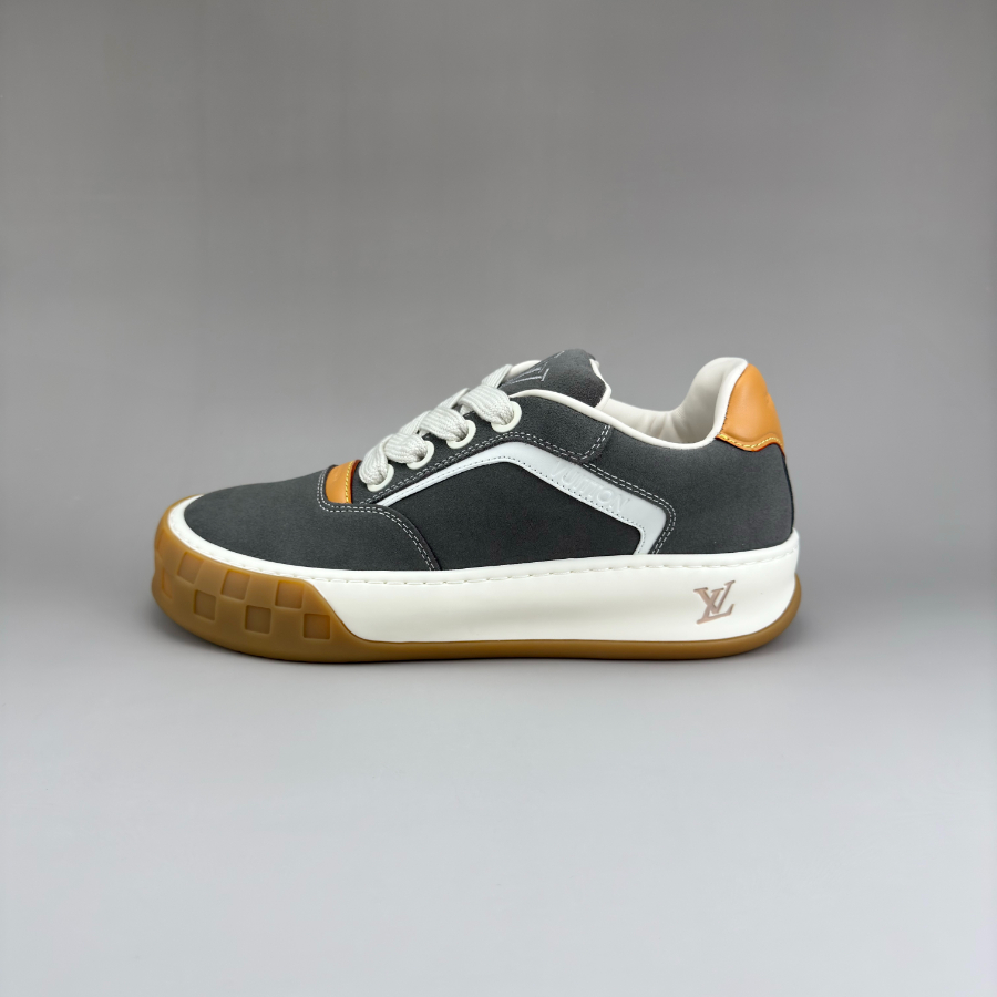 Louis Vuitton 루이비통 3D 모노그램 패턴 레더 로우탑 스니커즈 (Iv Tilted 스타일) 그레이 5