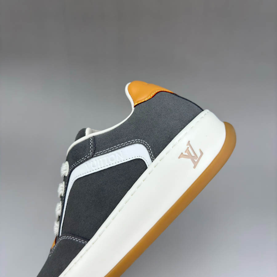 Louis Vuitton 루이비통 3D 모노그램 패턴 레더 로우탑 스니커즈 (Iv Tilted 스타일) 그레이 7