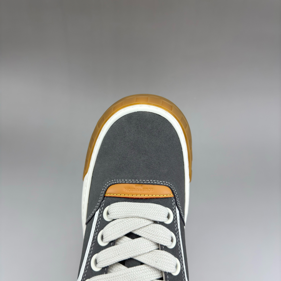 Louis Vuitton 루이비통 3D 모노그램 패턴 레더 로우탑 스니커즈 (Iv Tilted 스타일) 그레이 8