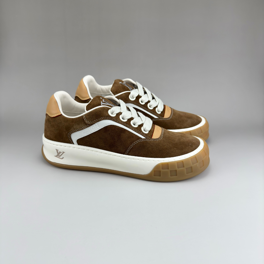 Louis Vuitton 루이비통 3D 모노그램 패턴 레더 로우탑 스니커즈 (Iv Tilted 스타일) 브라운 6