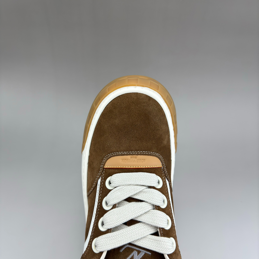 Louis Vuitton 루이비통 3D 모노그램 패턴 레더 로우탑 스니커즈 (Iv Tilted 스타일) 브라운 8