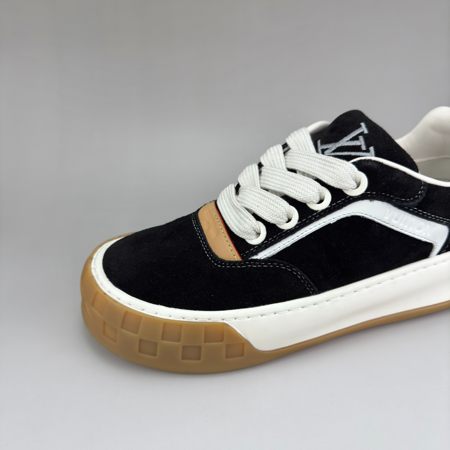 Louis Vuitton 루이비통 3D 모노그램 패턴 레더 로우탑 스니커즈 (Iv Tilted 스타일) 블랙 6