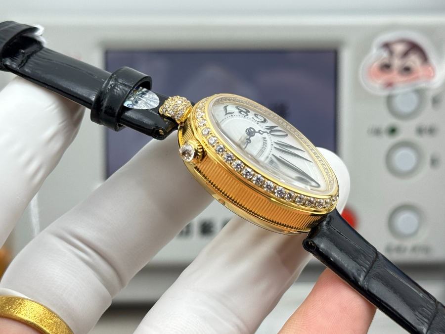 Breguet Reine de Naples Diamond Bezel 브레게 레인 드 네이플 다이아 베젤 여성 오벌 워치 골드베젤 화이트다이얼 25mm  5