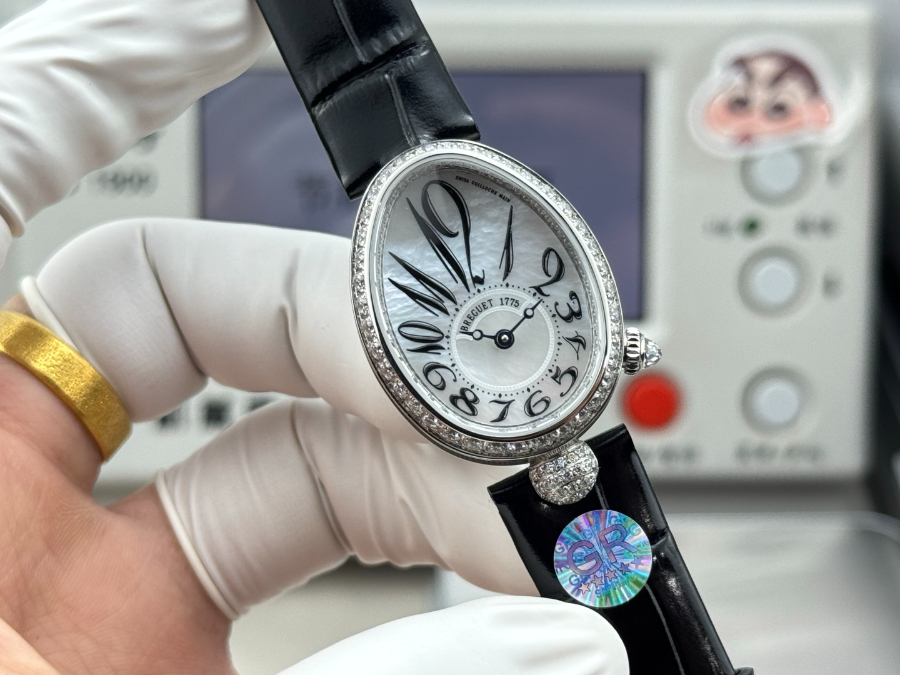 Breguet Reine de Naples Diamond Bezel 브레게 레인 드 네이플 다이아 베젤 여성 오벌 워치 실버베젤 화이트자개다이얼 25mm  2