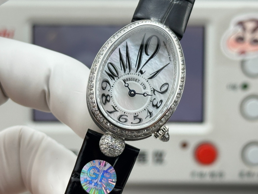 Breguet Reine de Naples Diamond Bezel 브레게 레인 드 네이플 다이아 베젤 여성 오벌 워치 실버베젤 화이트자개다이얼 25mm  5