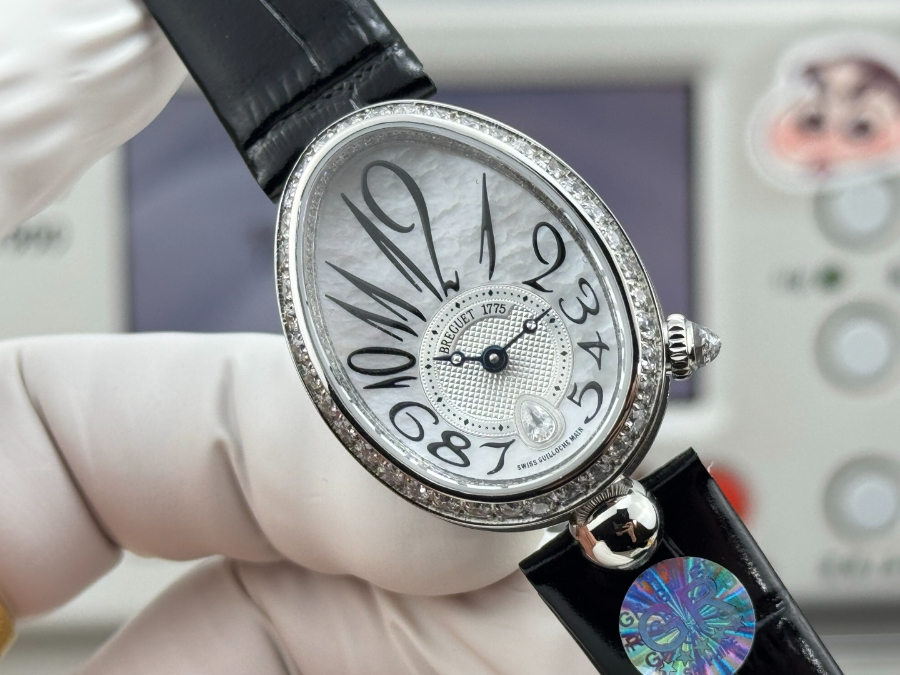 Breguet Reine de Naples Diamond Bezel 브레게 레인 드 네이플 다이아 베젤 여성 오벌 워치 블랙 스트랩 실버베젤 자개다이얼 25mm 4