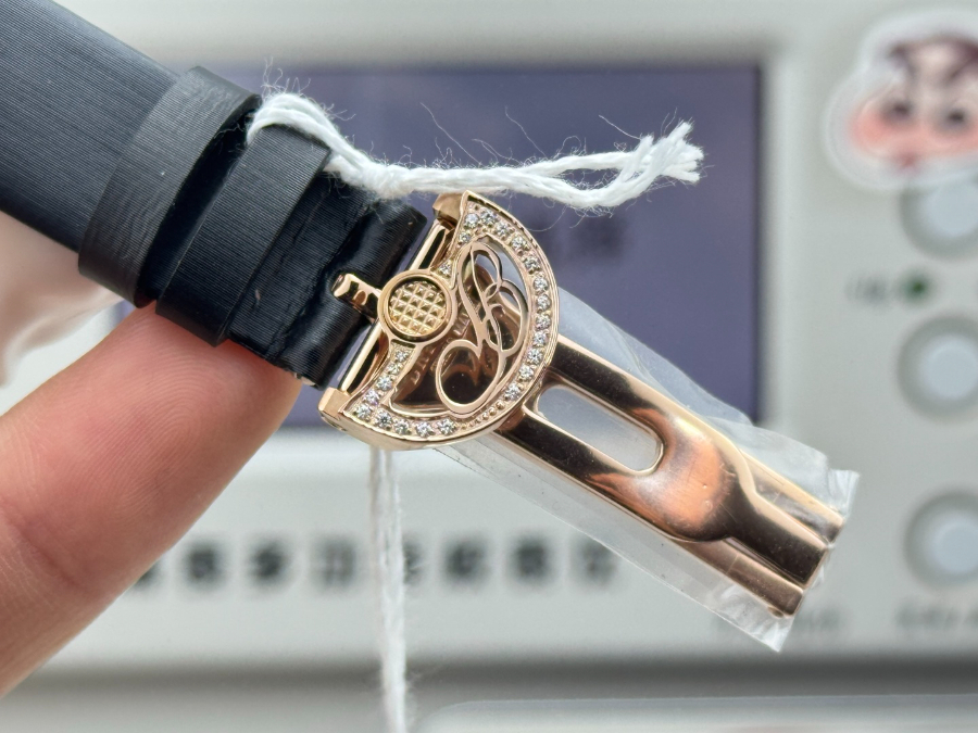 Breguet Reine de Naples Diamond Bezel 브레게 레인 드 네이플 다이아 베젤 여성 오벌 워치 블랙 스트랩 브론즈베젤 가재다이얼 25mm  9