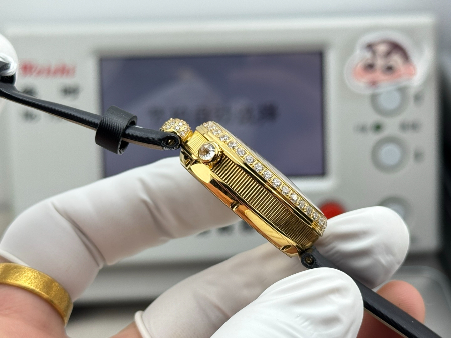 Breguet Reine de Naples Diamond Bezel 브레게 레인 드 네이플 다이아 베젤 여성 오벌 워치 블랙 스트랩 골드베젤 가재다이얼 25mm  7