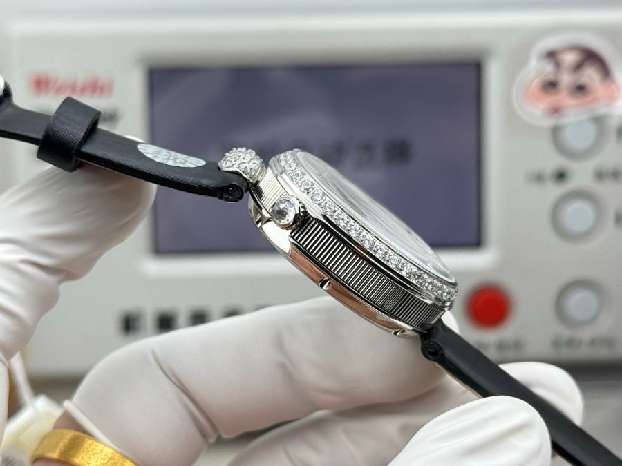 Breguet Reine de Naples Diamond Bezel 브레게 레인 드 네이플 다이아 베젤 여성 오벌 워치 블랙 스트랩 실버베젤 가재다이얼 25mm  7