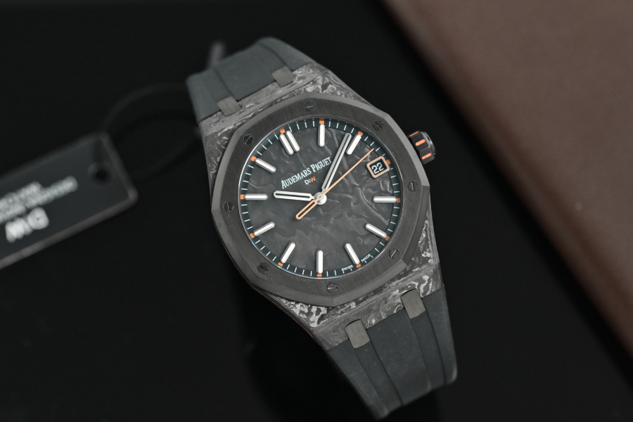 Audemars Piguet Royal Oak 15500 DiW Carbon “Voidline AP” 오데마 피게 로열 오크 15500 DiW 카본 보이드라인 AP 41mm 9