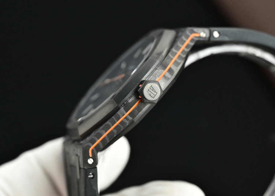 Audemars Piguet Royal Oak 15500 DiW Carbon “Voidline AP” 오데마 피게 로열 오크 15500 DiW 카본 보이드라인 AP 41mm 13