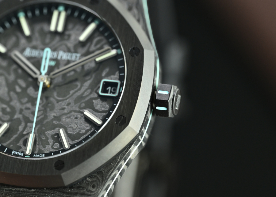 Audemars Piguet Royal Oak 15500 DiW Carbon “Voidline AP” 오데마 피게 로열 오크 15500 DiW 카본 보이드라인 AP 스카이포인트 41mm 6