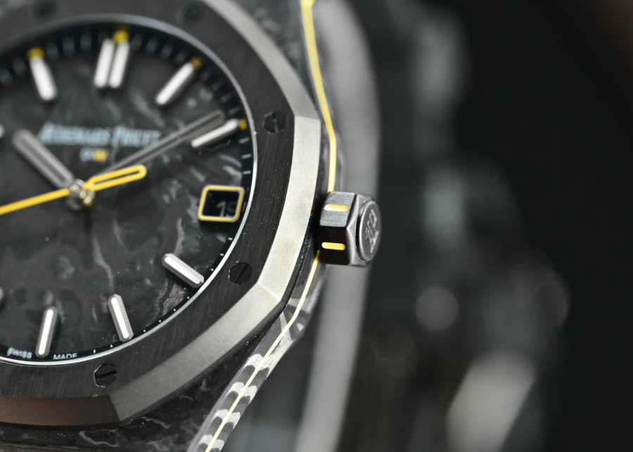 Audemars Piguet Royal Oak 15500 DiW Carbon “Voidline AP” 오데마 피게 로열 오크 15500 DiW 카본 보이드라인 AP 옐로우포인트 41mm 7