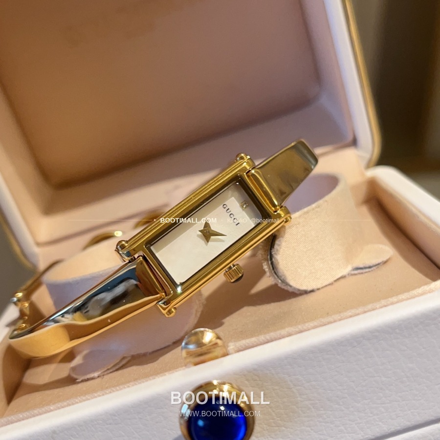 GUCCI 1500L Square Bracelet Watch 구찌 1500L 여성 사각 브레이슬릿 시계 3