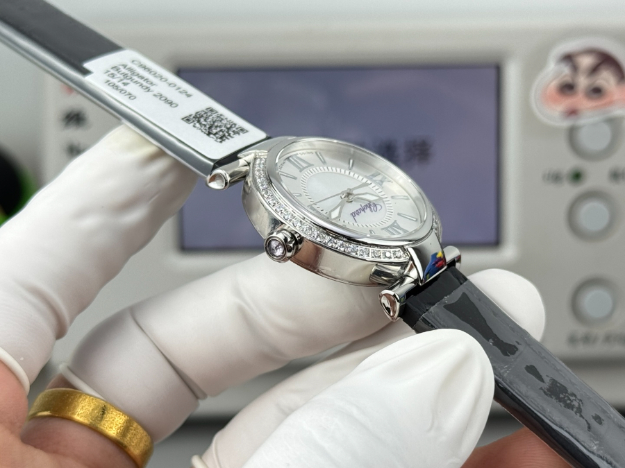 Chopard Imperiale Automatic 29mm 쇼파드 임페리얼 오토매틱 여성 시계 실버베젤 화이트다이얼 29mm 5