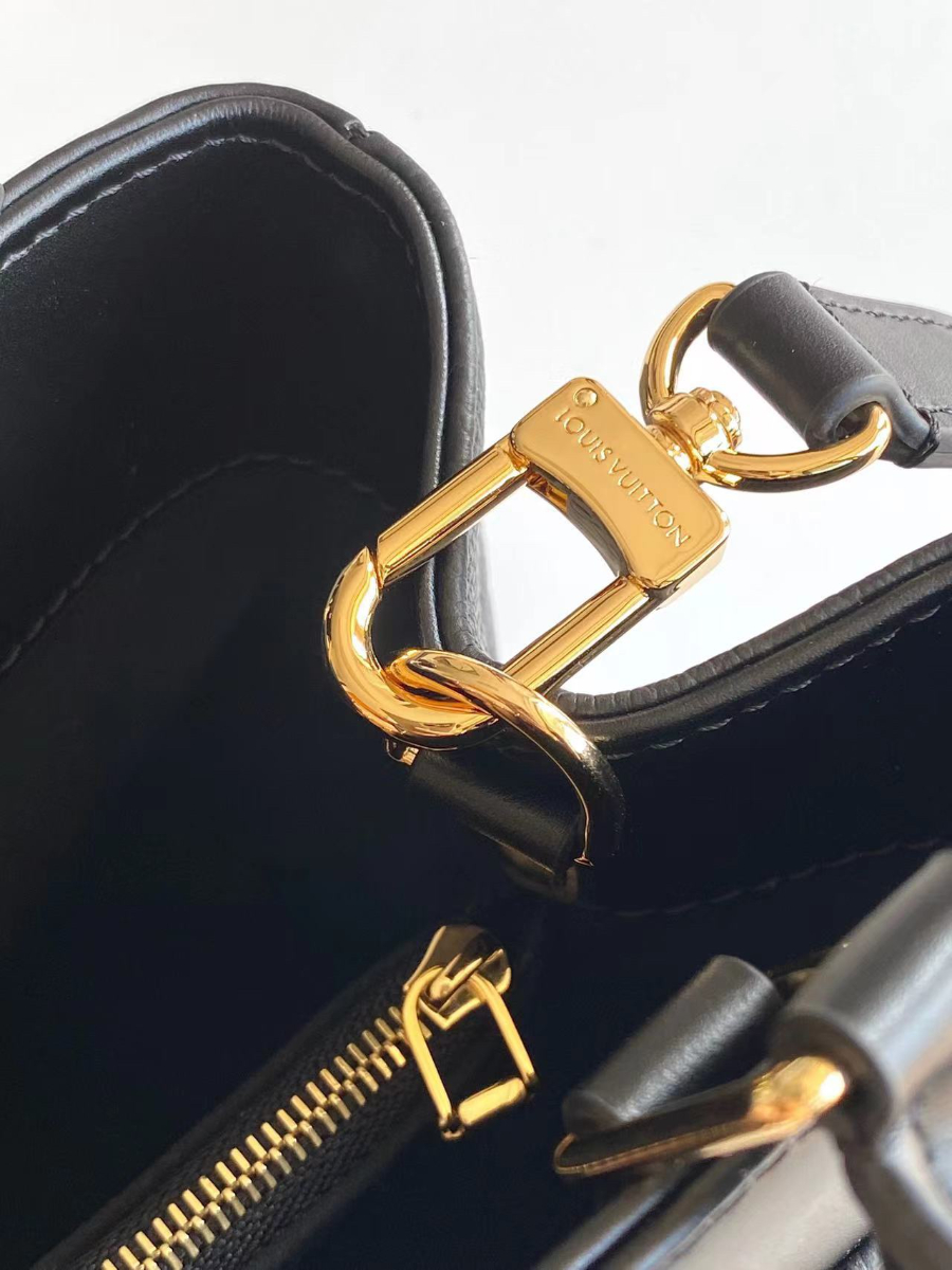 Louis Vuitton City Avenue PM 루이비통 시티 애비뉴 PM 모노그램 엠보스드 가죽 블랙 M25577 / M15231 30cm 7