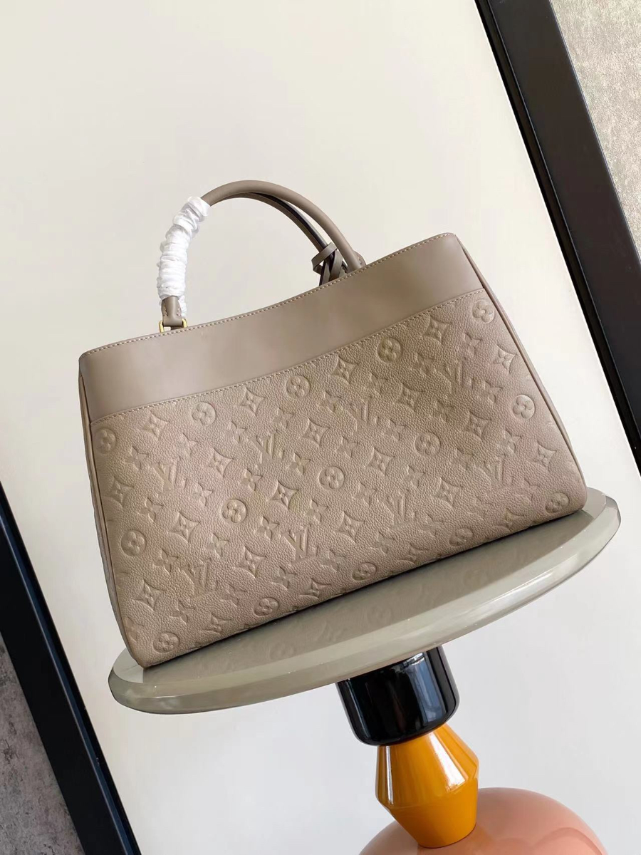 Louis Vuitton 루이비통 Avenue MM 토트백 모노그램 앙프렝트 M25575 베이지 38.5cm 3