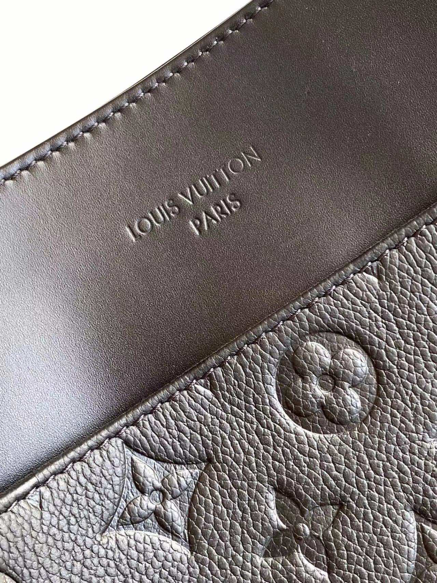 Louis Vuitton 루이비통 Avenue MM 토트백 모노그램 앙프렝트 M25575 블랙 38.5cm 5