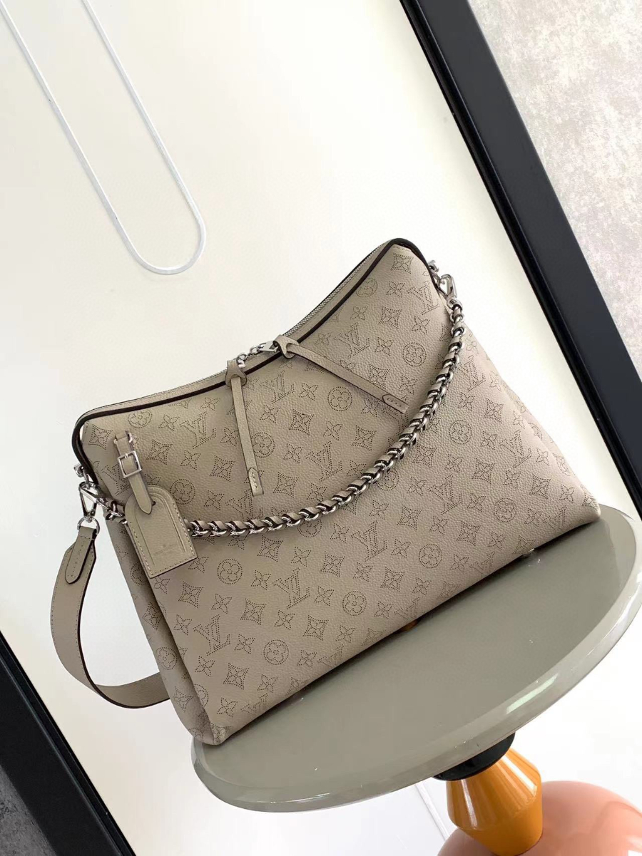 Louis Vuitton 루이비통 Mahina Hand It All MM 마히나 핸드 잇 올 MM 호보백 M24132 베이지 32cm 1
