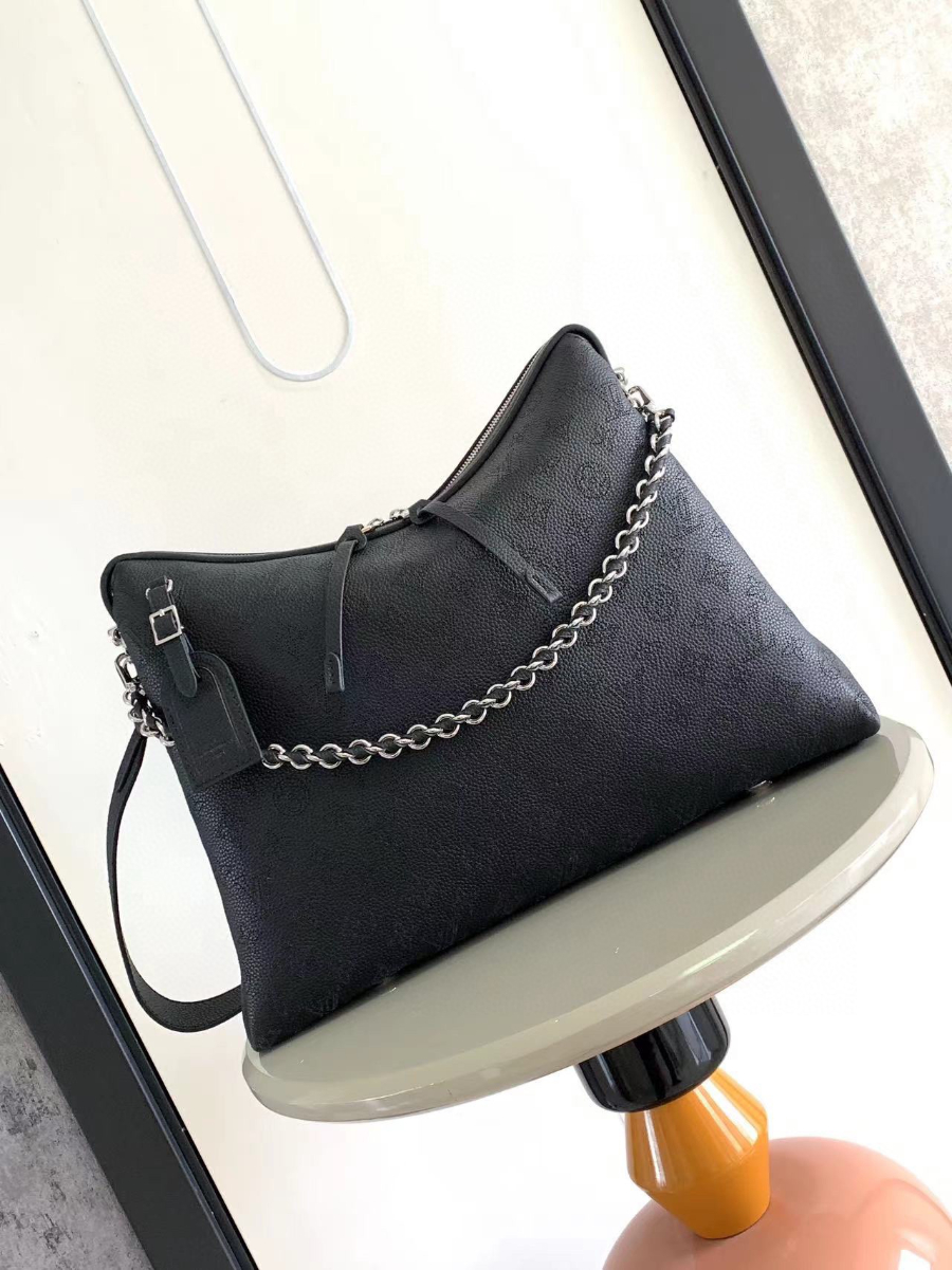 Louis Vuitton 루이비통 Mahina Hand It All MM 마히나 핸드 잇 올 MM 호보백 M24132 블랙 32cm 1
