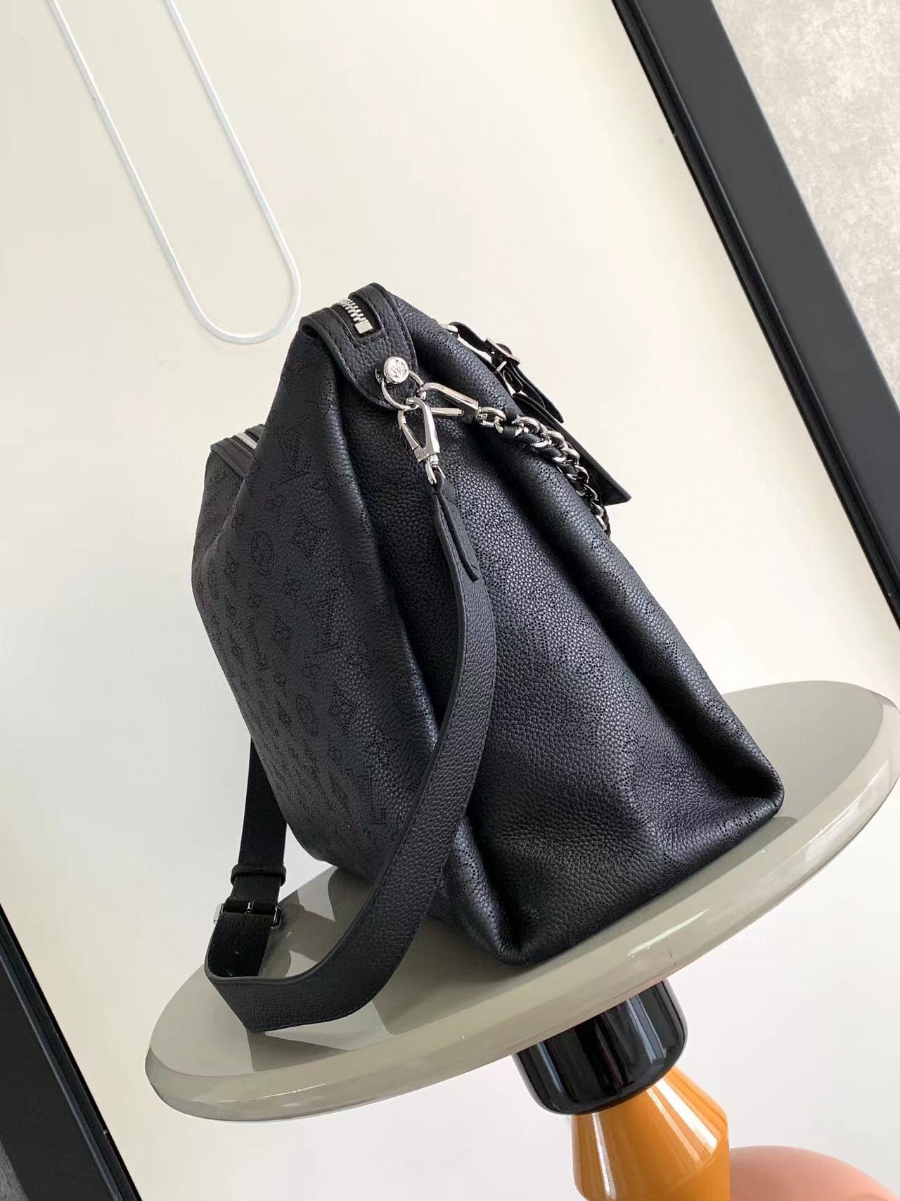 Louis Vuitton 루이비통 Mahina Hand It All MM 마히나 핸드 잇 올 MM 호보백 M24132 블랙 32cm 2