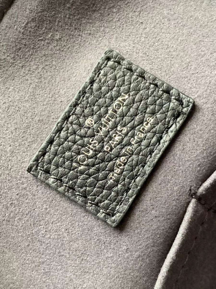 Louis Vuitton 루이비통 Mahina Hand It All MM 마히나 핸드 잇 올 MM 호보백 M24132 블랙 32cm 9