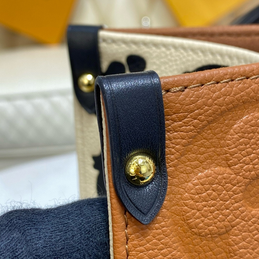 Louis Vuitton 루이비통 2023 온더고 MM 35cm (2색) (11월) 5