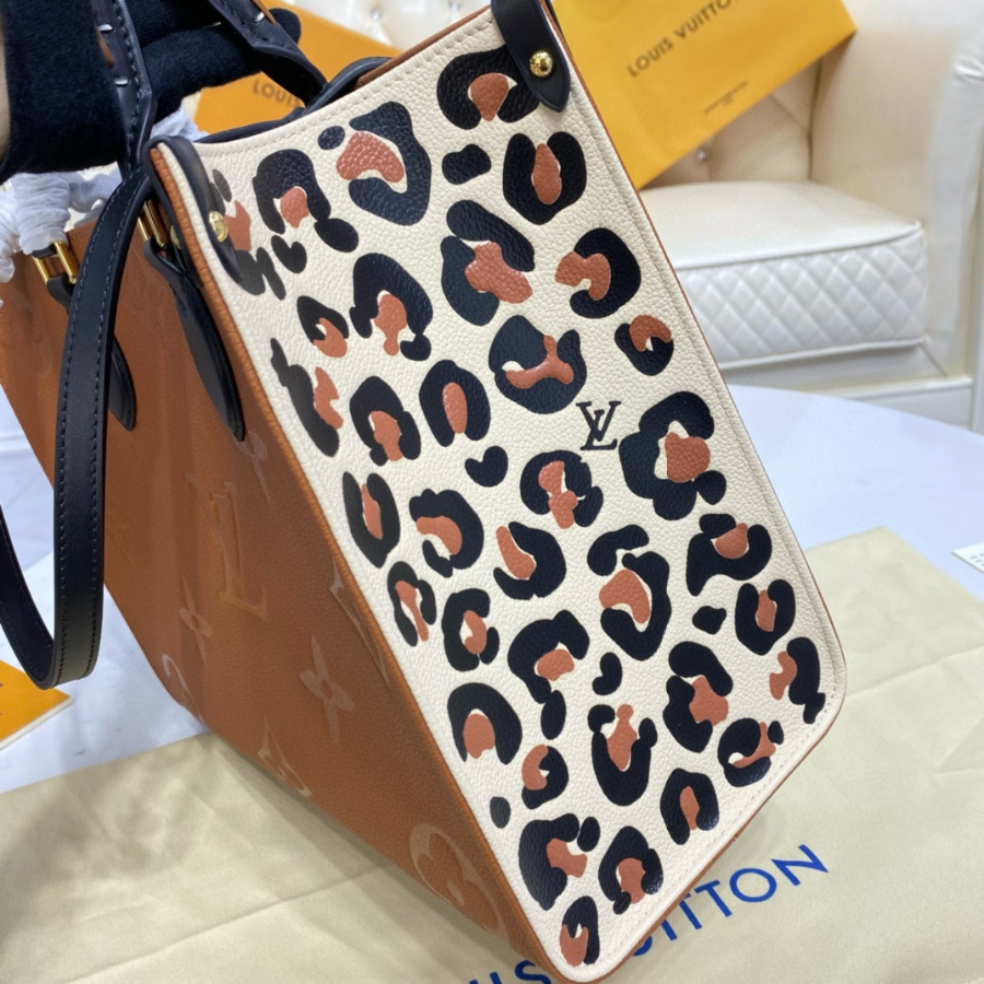 Louis Vuitton 루이비통 2023 온더고 MM 35cm (2색) (11월) 9