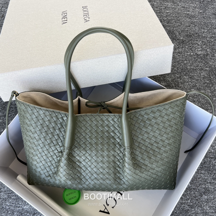 Bottega Veneta Pinacoteca Intrecciato 보테가 베네타 피나코테카 인트레치아토 레더 양면 기저귀가방 토트백 라지 43cm 13