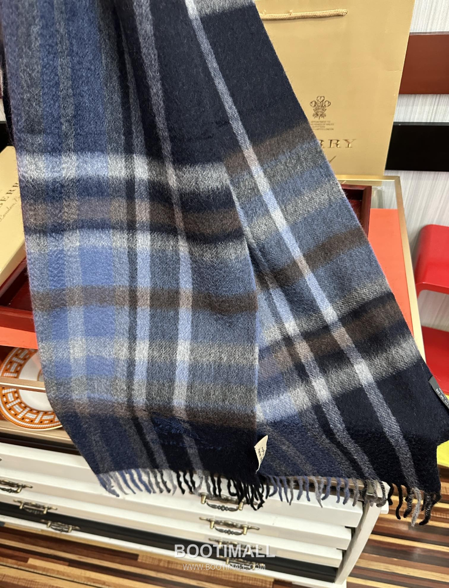 Burberry 버버리 클래식 체크 자수 로고 울 머플러 스카프 네이비 32×180cm 6