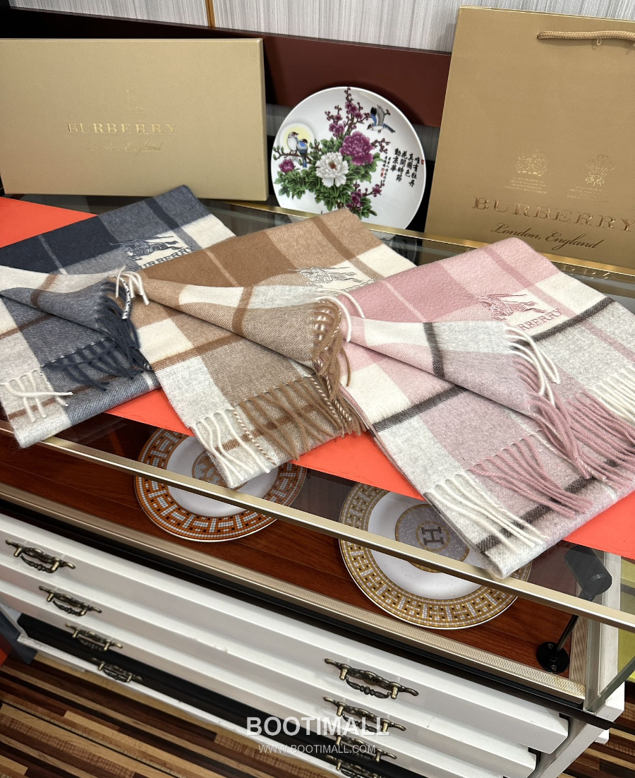 Burberry 버버리 클래식 체크 자수 로고 울 머플러 스카프 핑크 32×180cm 2