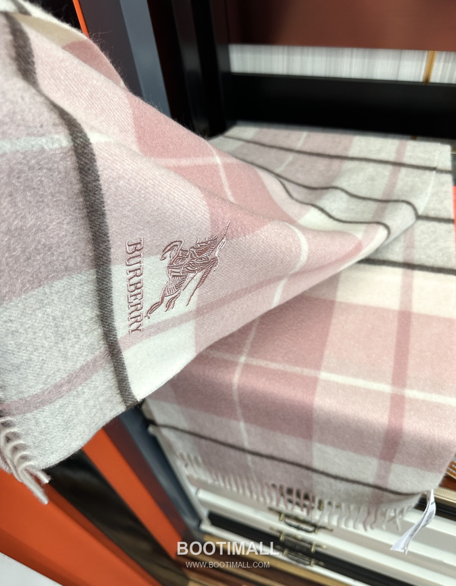 Burberry 버버리 클래식 체크 자수 로고 울 머플러 스카프 핑크 32×180cm 6