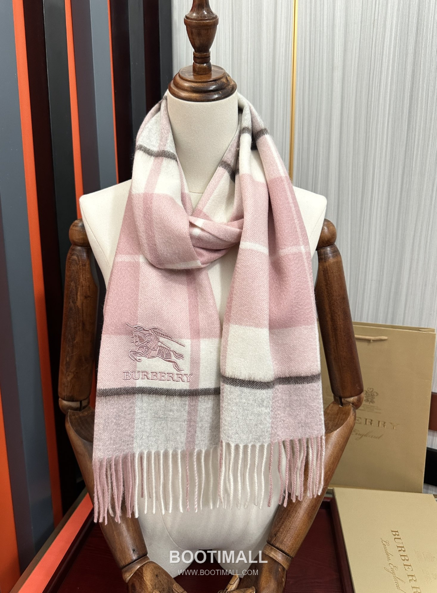 Burberry 버버리 클래식 체크 자수 로고 울 머플러 스카프 핑크 32×180cm 9