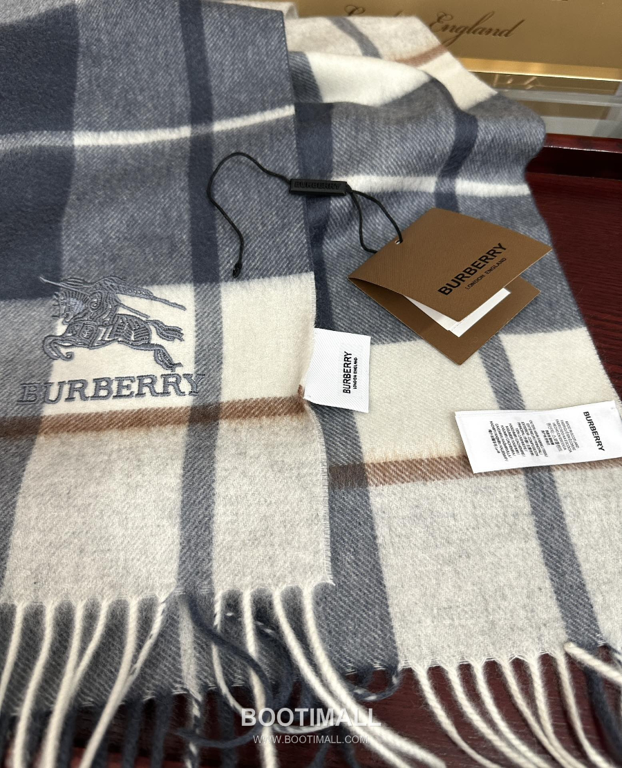 Burberry 버버리 클래식 체크 자수 로고 울 머플러 스카프 그레이 32×180cm 7