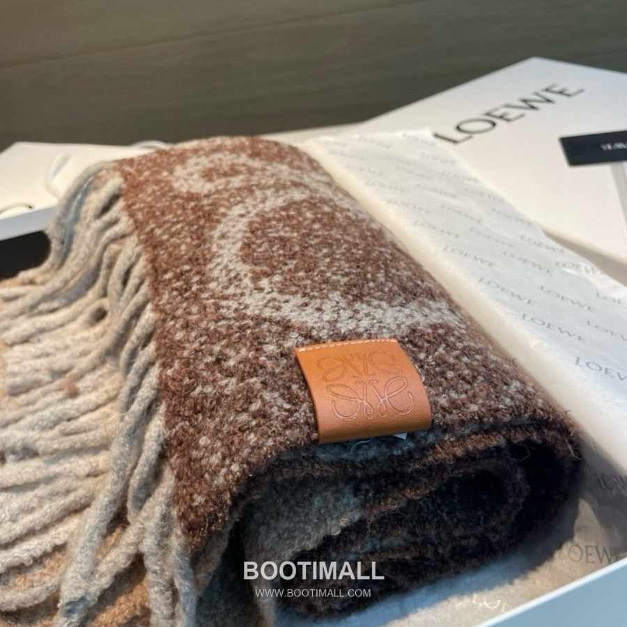 LOEWE 로에베 클래식 아나그램 로고 울·캐시미어 블렌드 숄 스카프 47×184cm 4