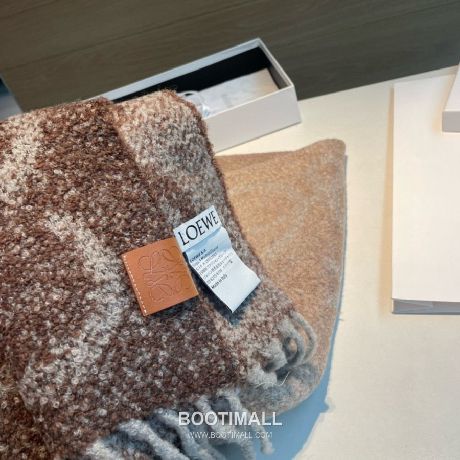 LOEWE 로에베 클래식 아나그램 로고 울·캐시미어 블렌드 숄 스카프 47×184cm 6