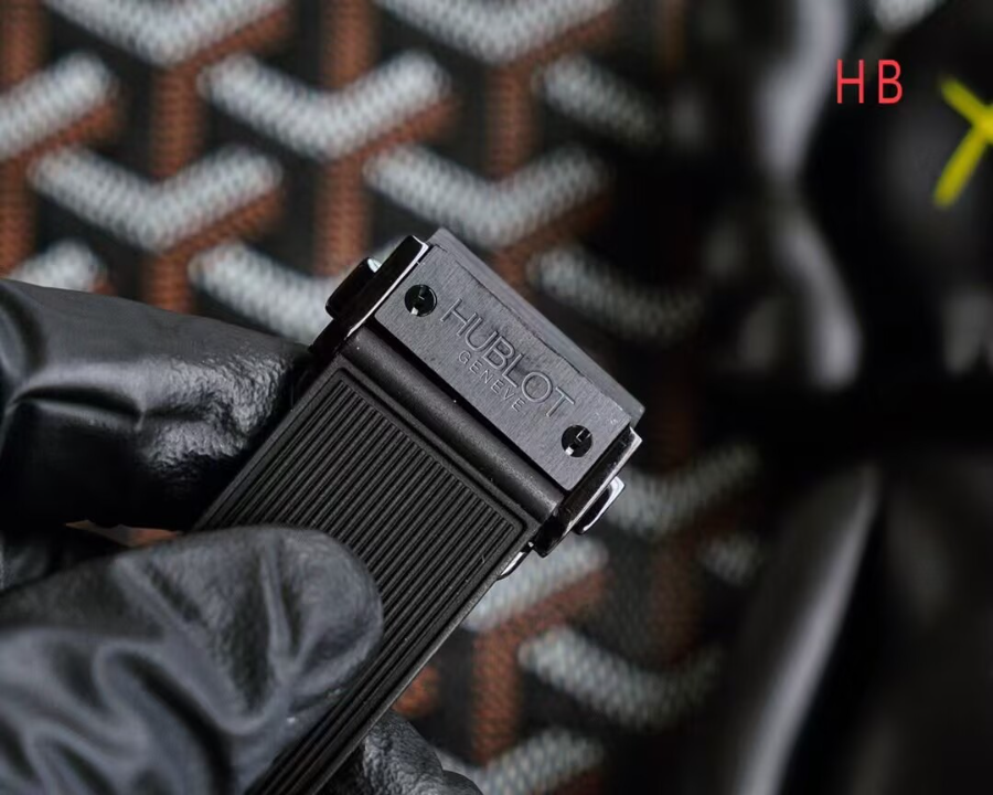 HUBLOT SPIRIT OF BIG BANG TITANIUM CERAMIC 위블로 스피릿 오브 빅뱅 티타늄 세라믹 42MM 6