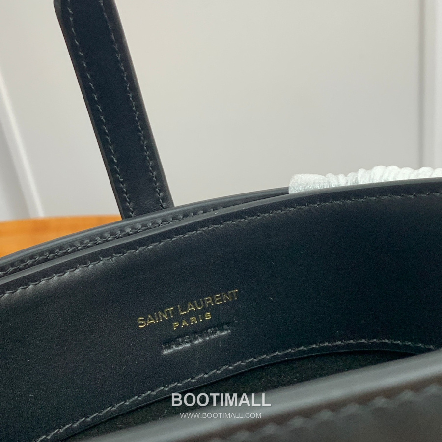 Saint Laurent 생로랑 2024 LE 37 스몰 버킷백 20cm (11월) 7