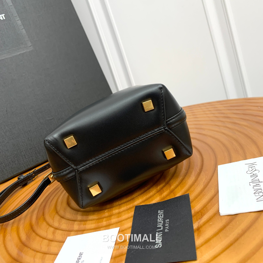 Saint Laurent 생로랑 2024 LE 37 스몰 버킷백 20cm (11월) 8