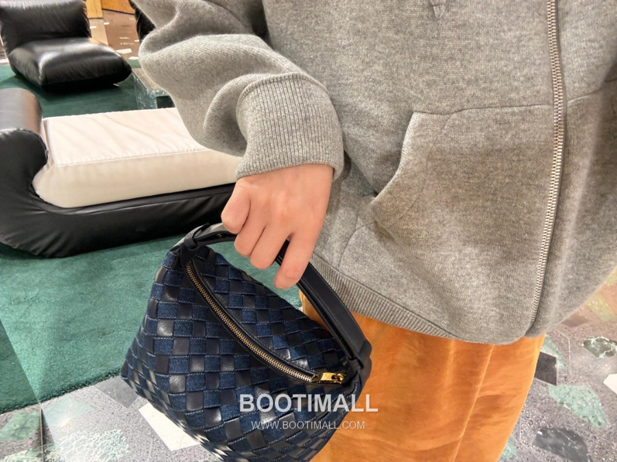 Bottega Veneta Intrecciato Denim & Calfskin Mini 보테가 베네타 인트레치아토 데님 & 카프스킨 미니 탑핸들백 네이비 22cm 9