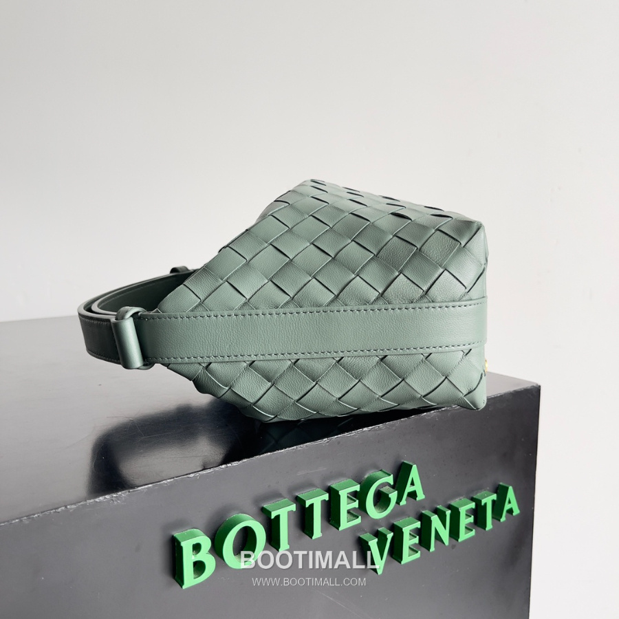 Bottega Veneta Intrecciato Denim & Calfskin Mini 보테가 베네타 인트레치아토 카프스킨 미니 탑핸들백 민트그린 22cm 4