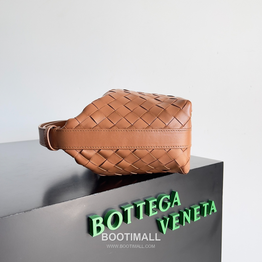 Bottega Veneta Intrecciato Denim & Calfskin Mini 보테가 베네타 인트레치아토 카프스킨 미니 탑핸들백 카라멜브라운 22cm 2