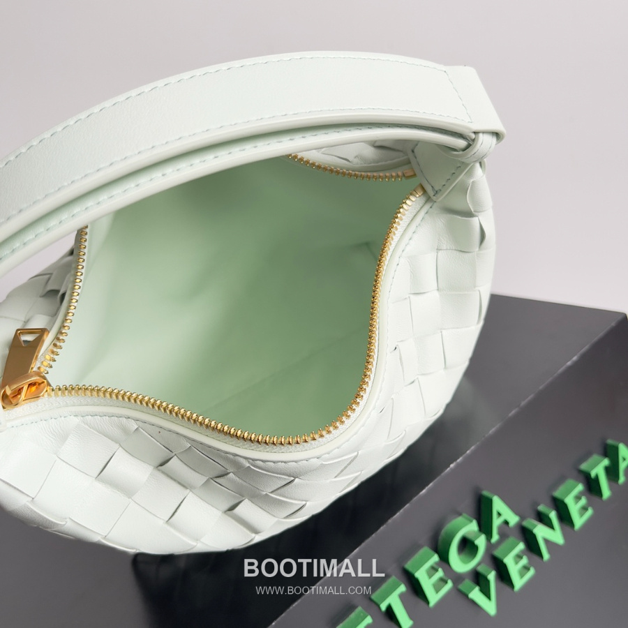 Bottega Veneta Intrecciato Denim & Calfskin Mini 보테가 베네타 인트레치아토 카프스킨 미니 탑핸들백 페일그린 22cm 5