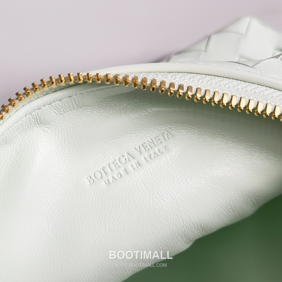 Bottega Veneta Intrecciato Denim & Calfskin Mini 보테가 베네타 인트레치아토 카프스킨 미니 탑핸들백 페일그린 22cm 6