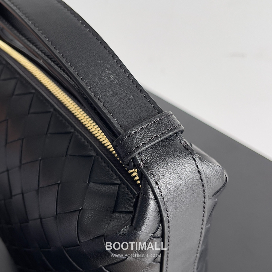 Bottega Veneta Intrecciato Denim & Calfskin Mini 보테가 베네타 인트레치아토 카프스킨 미니 탑핸들백 블랙 22cm 5