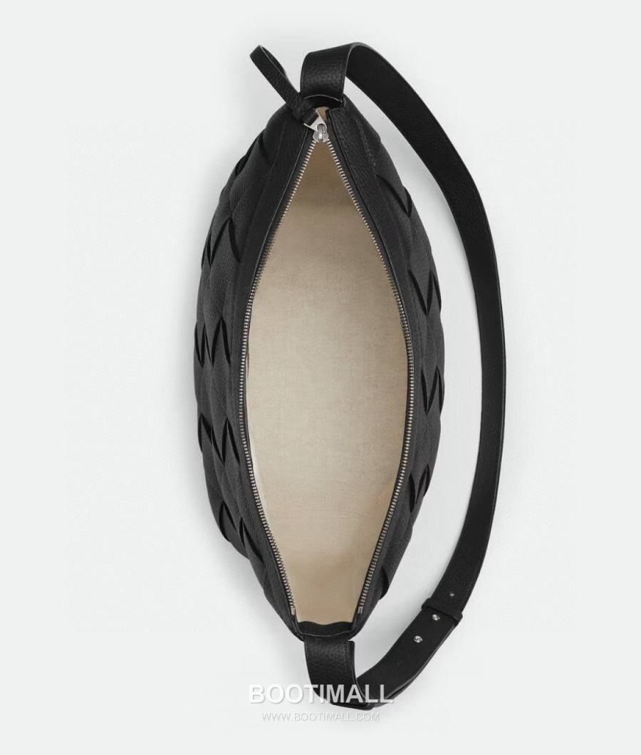 Bottega Veneta Intrecciato Diago Hobo Bag 보테가 베네타 인트레치아토 디아고 호보백 블랙 39cm 2