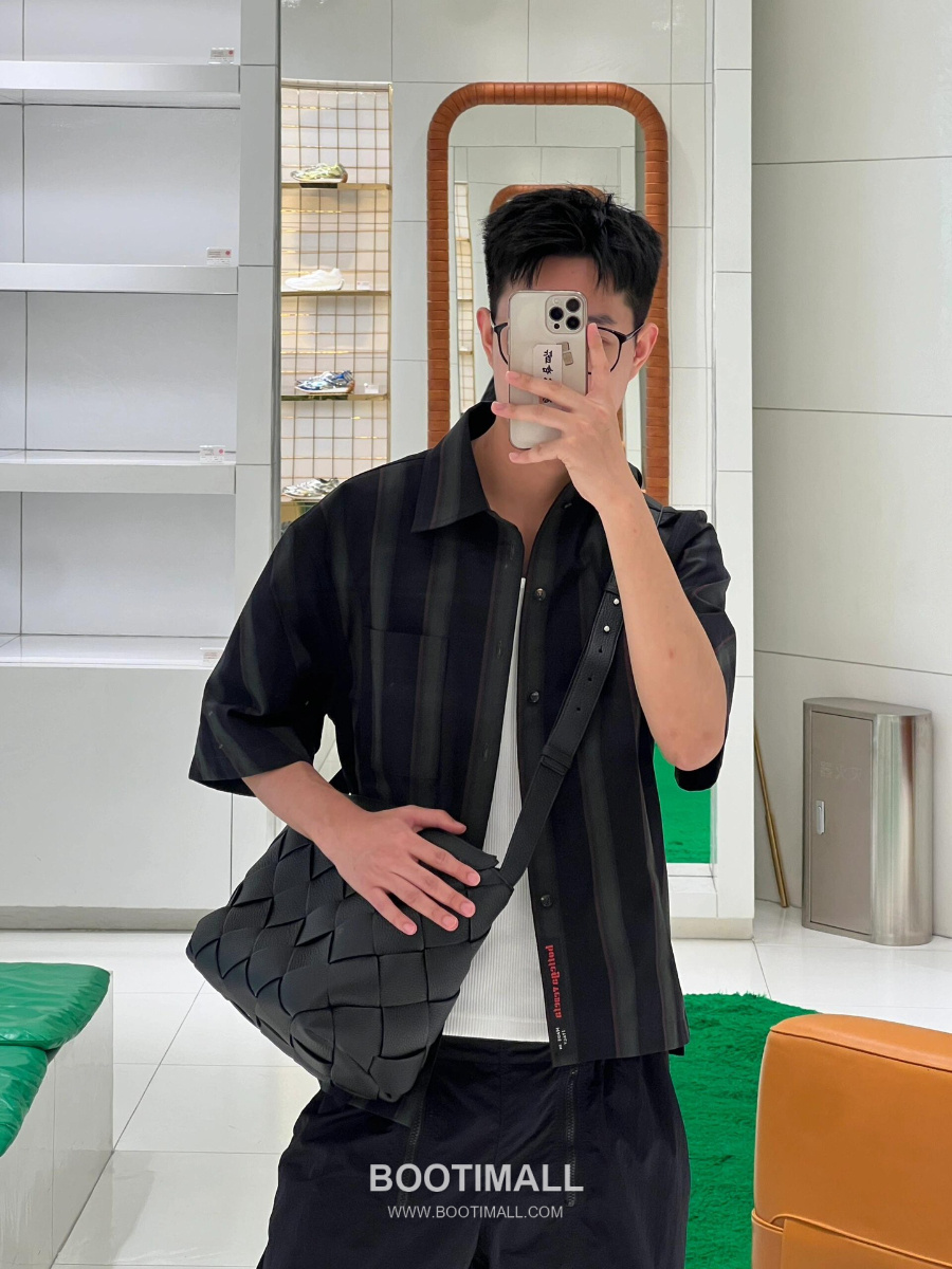 Bottega Veneta Intrecciato Diago Hobo Bag 보테가 베네타 인트레치아토 디아고 호보백 블랙 39cm 7