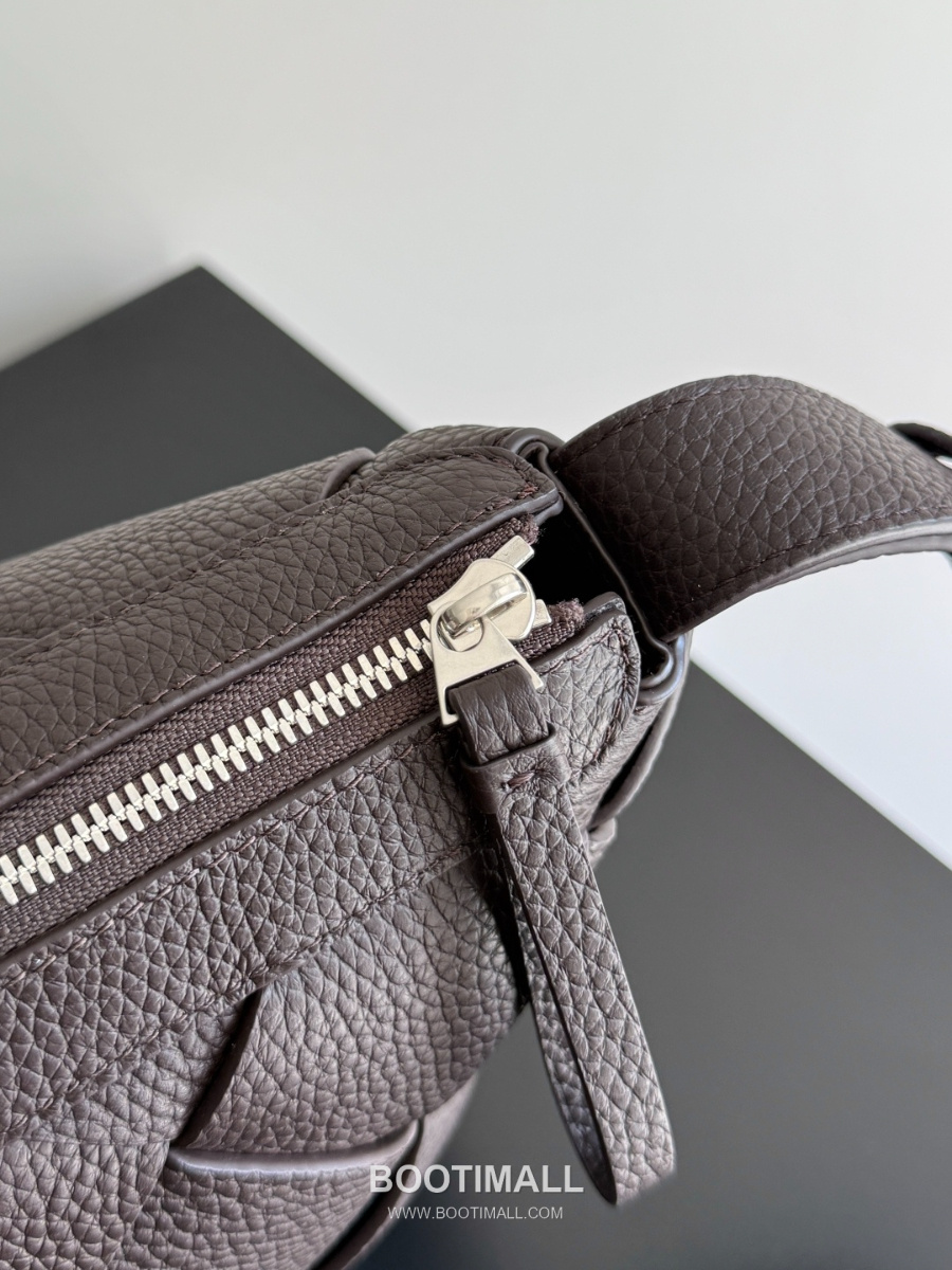 Bottega Veneta Intrecciato Diago Hobo Bag 보테가 베네타 인트레치아토 디아고 호보백 토프 브라운 39cm 9